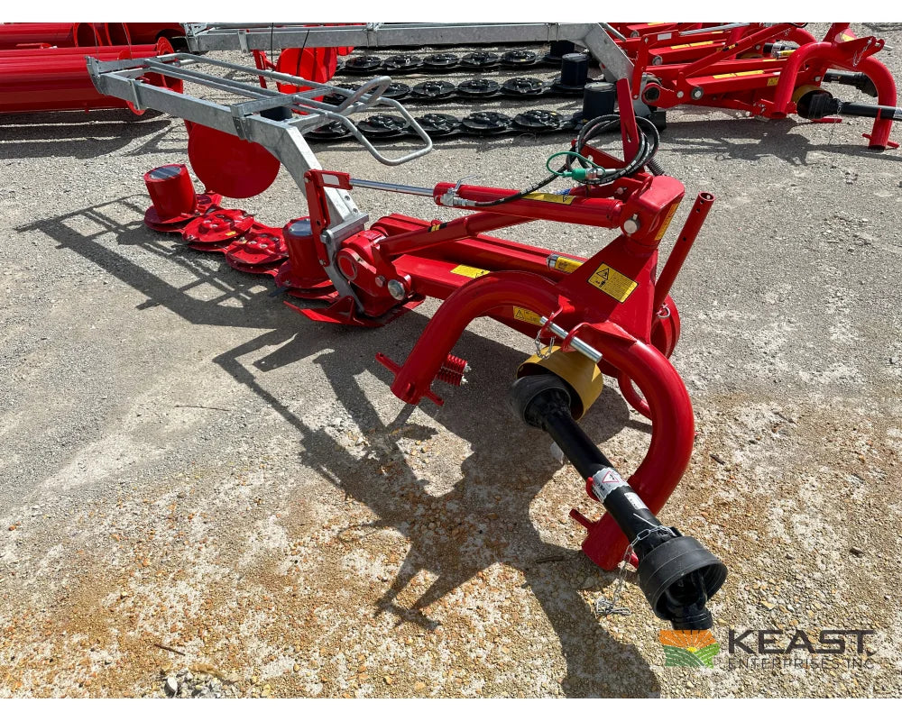 Farm King MDN4 Disc Mower 5’5’’ Working Width 540 PTO Cat. I/II 3-Point Disc Mowers