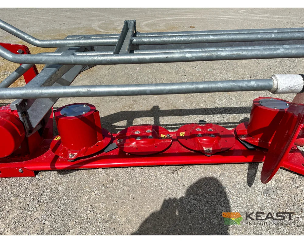 Farm King MDN4 Disc Mower 5’5’’ Working Width 540 PTO Cat. I/II 3-Point Disc Mowers