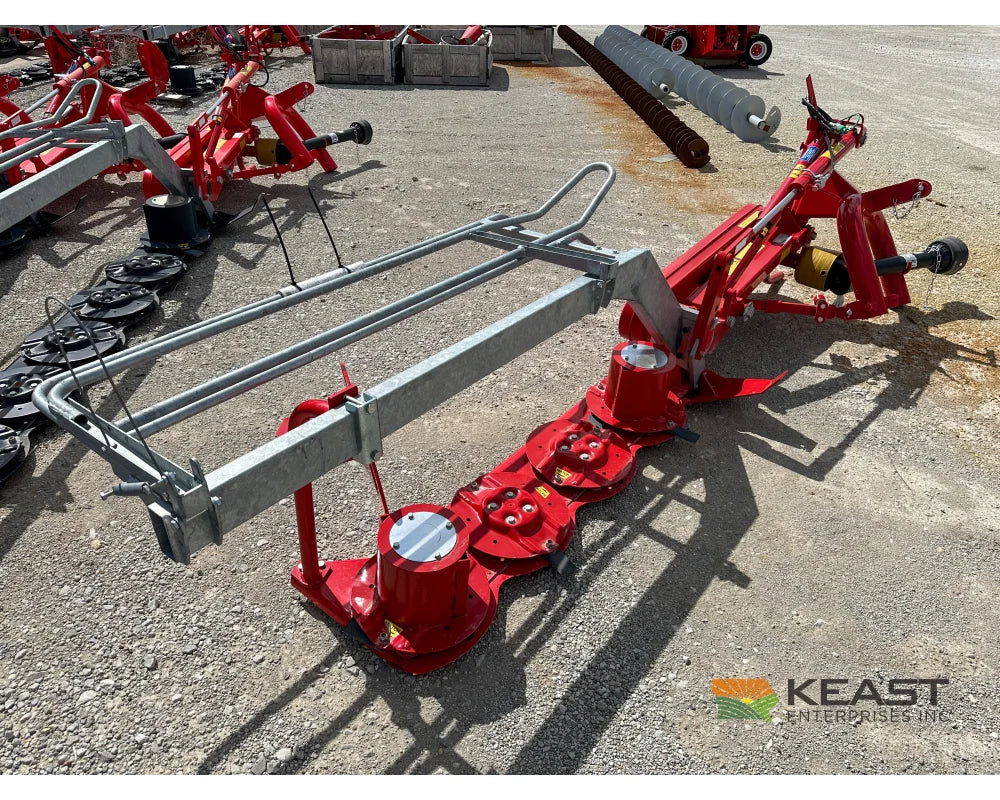 Farm King MDN4 Disc Mower 5’5’’ Working Width 540 PTO Cat. I/II 3-Point Disc Mowers