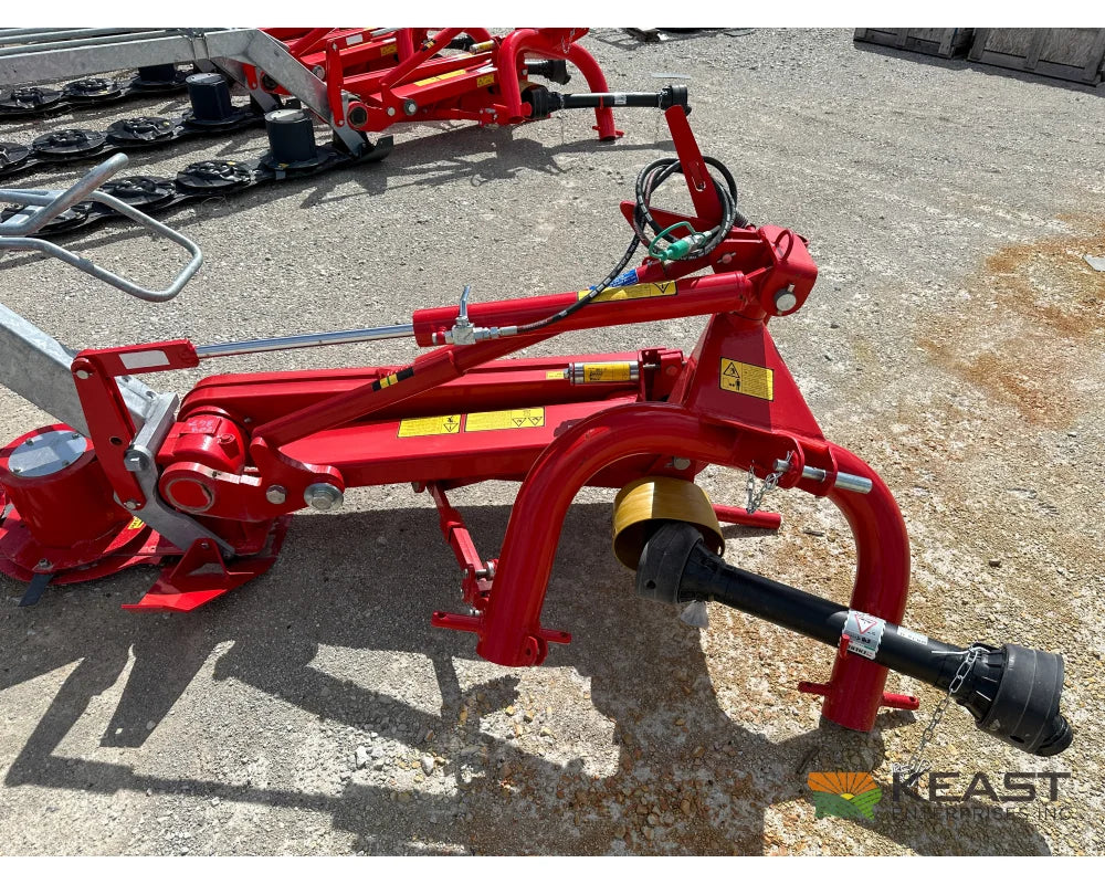 Farm King MDN4 Disc Mower 5’5’’ Working Width 540 PTO Cat. I/II 3-Point Disc Mowers