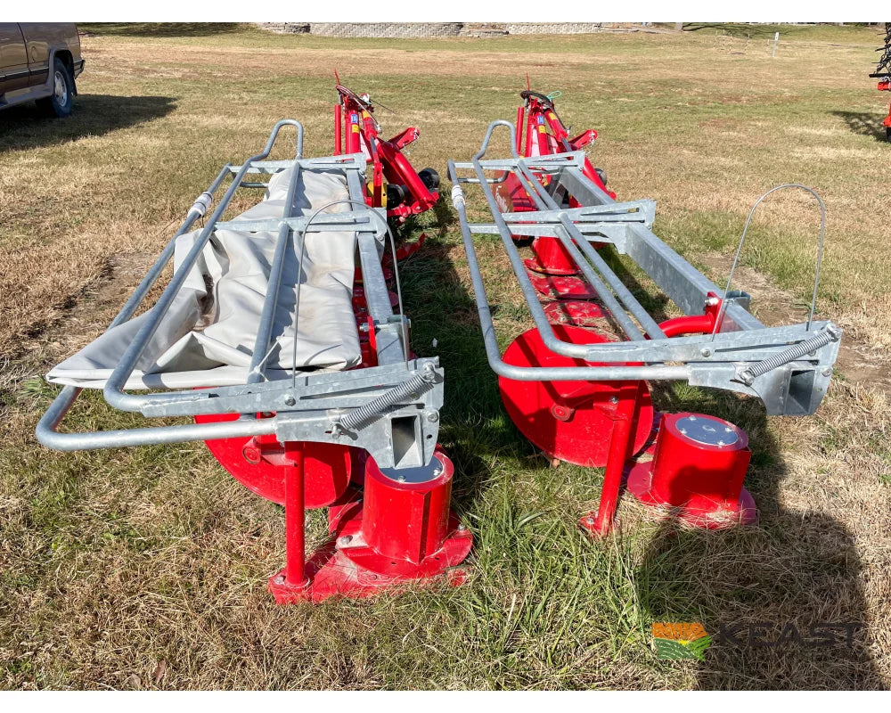 Farm King MDN7 Disc Mower 9’4’’ Working Width 540 PTO Cat. I/II 3-Point Disc Mowers