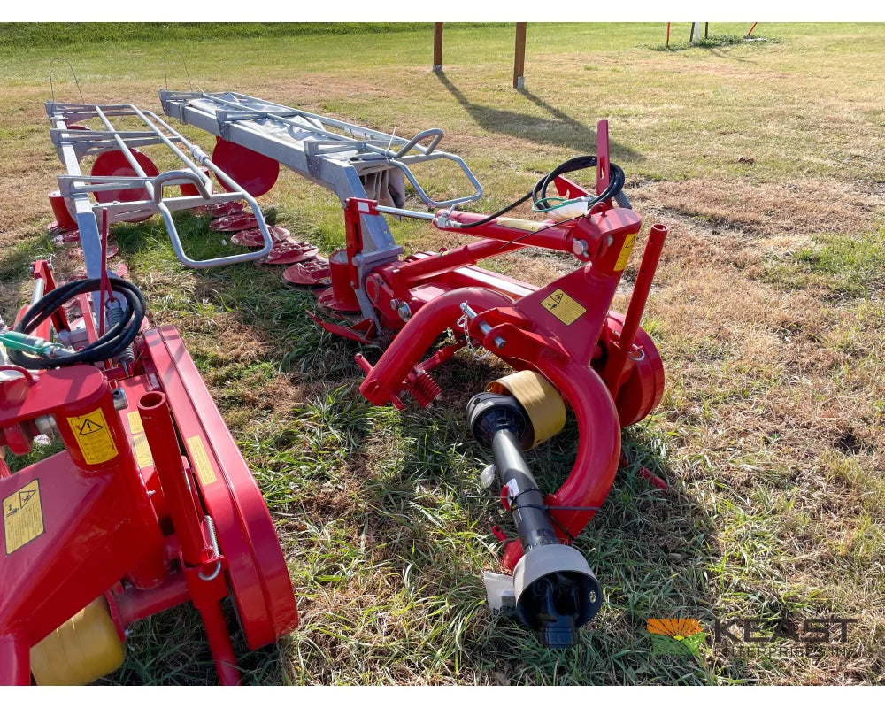 Farm King MDN7 Disc Mower 9’4’’ Working Width 540 PTO Cat. I/II 3-Point Disc Mowers