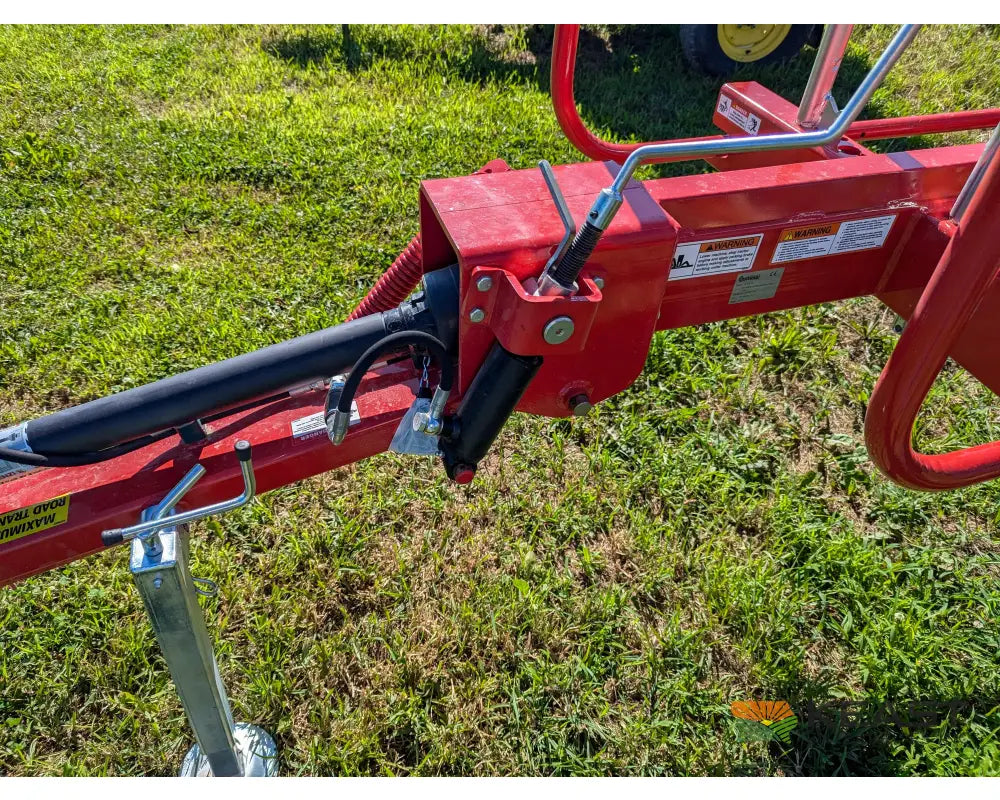 Farm King RR420FK Rotary Rake 13.8’ Working Width 6.5’ Transport Width Pull Type Hay Rakes