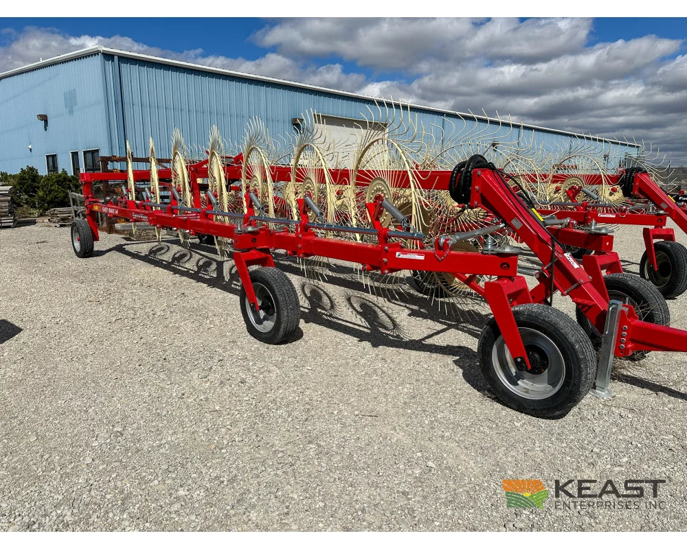 Farm King TVR12 / TVR14 Field Rake 12-14 Wheels 24’-27’ Working Width 8.5’ Transport Width Hay Rakes