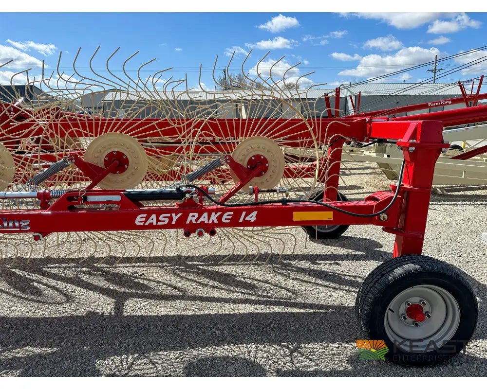 Farm King TVR12 / TVR14 Field Rake 12-14 Wheels 24’-27’ Working Width 8.5’ Transport Width Hay Rakes
