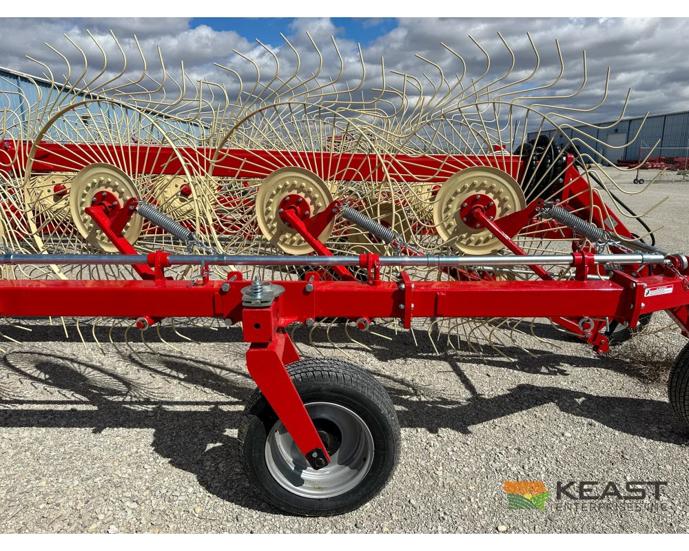 Farm King TVR12 / TVR14 Field Rake 12-14 Wheels 24’-27’ Working Width 8.5’ Transport Width Hay Rakes