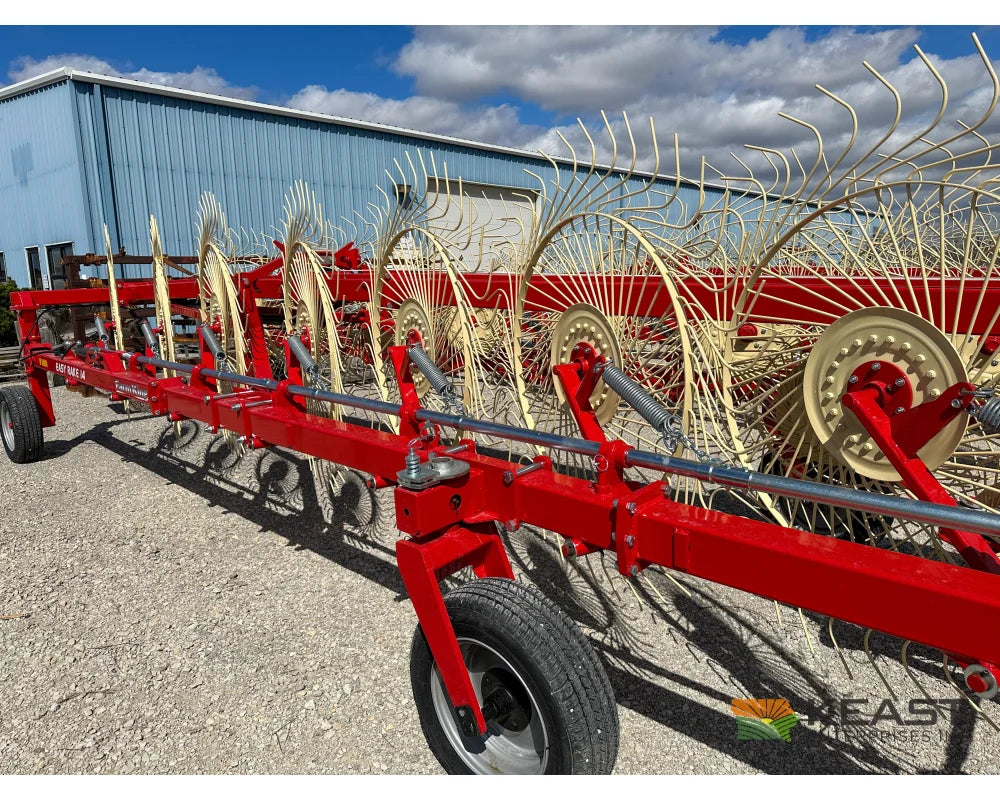 Farm King TVR12 / TVR14 Field Rake 12-14 Wheels 24’-27’ Working Width 8.5’ Transport Width Hay Rakes
