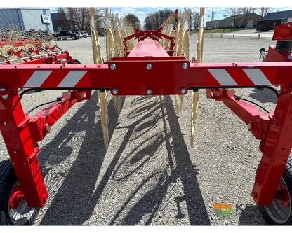 Farm King TVR12 / TVR14 Field Rake 12-14 Wheels 24’-27’ Working Width 8.5’ Transport Width Hay Rakes
