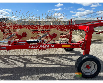 Farm King TVR12 / TVR14 Field Rake 12-14 Wheels 24’-27’ Working Width 8.5’ Transport Width Hay Rakes