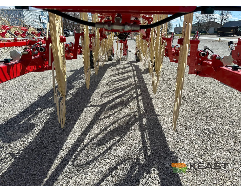 Farm King TVR12 / TVR14 Field Rake 12-14 Wheels 24’-27’ Working Width 8.5’ Transport Width Hay Rakes