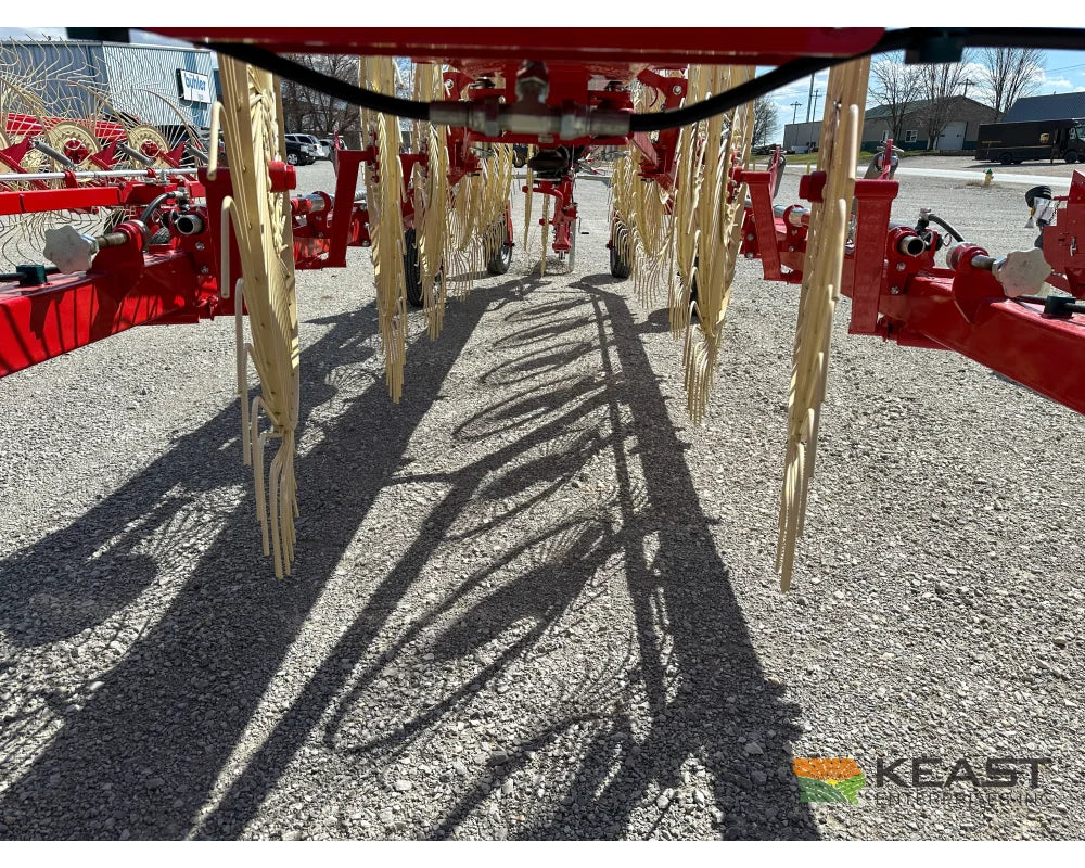 Farm King TVR12 / TVR14 Field Rake 12-14 Wheels 24’-27’ Working Width 8.5’ Transport Width Hay Rakes