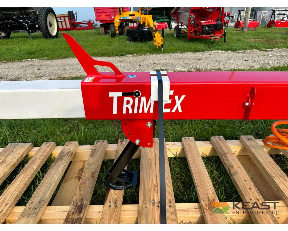 Fecon Trim Ex Extending Tree Saws 18 26’ Total Reach 24’’ Blade Tree Saws