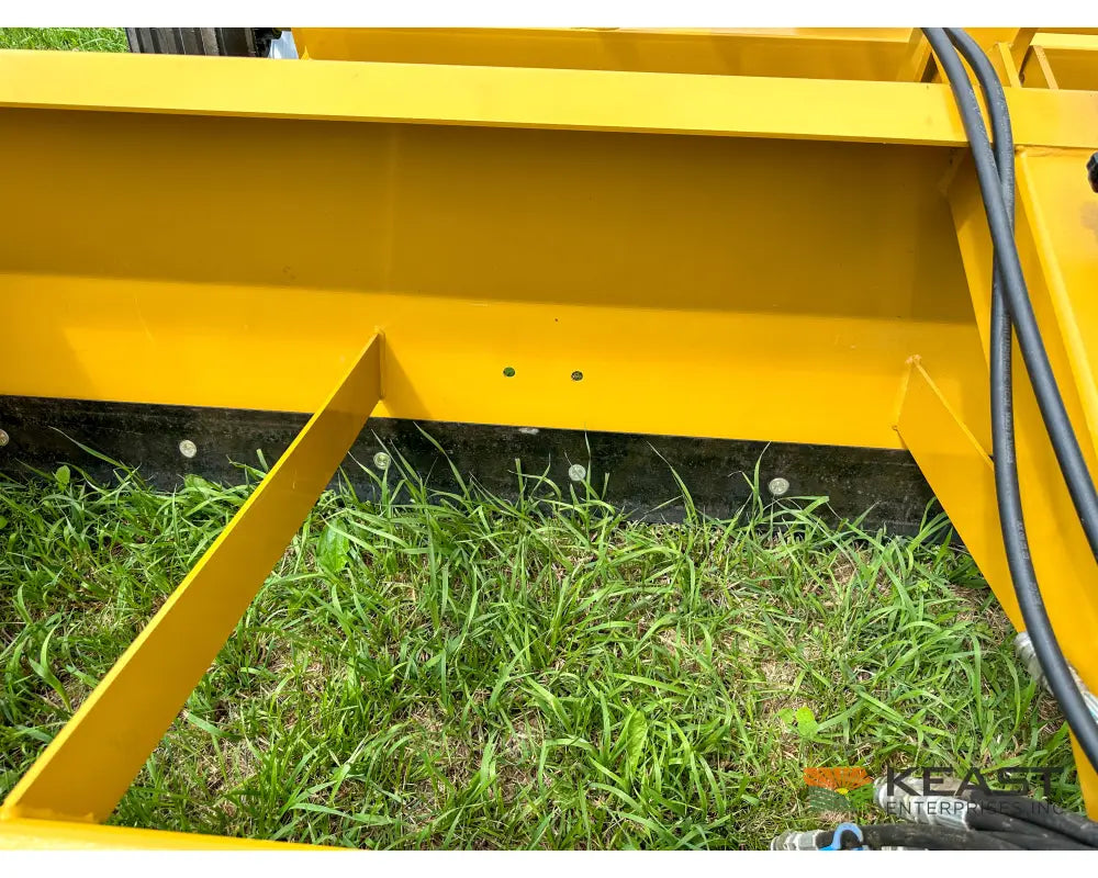 Garfield GDSTR10 10’ Drag Scraper w/ Rippers - 10’ Cutting Width Hydraulic Tilt Box Scrapers