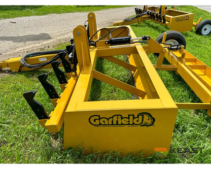 Garfield GDSTR10 10’ Drag Scraper w/ Rippers - 10’ Cutting Width Hydraulic Tilt Box Scrapers