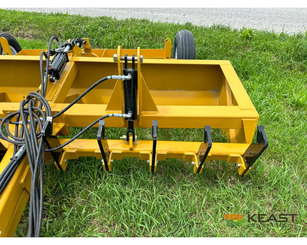 Garfield GDSTR10 10’ Drag Scraper w/ Rippers - 10’ Cutting Width Hydraulic Tilt Box Scrapers