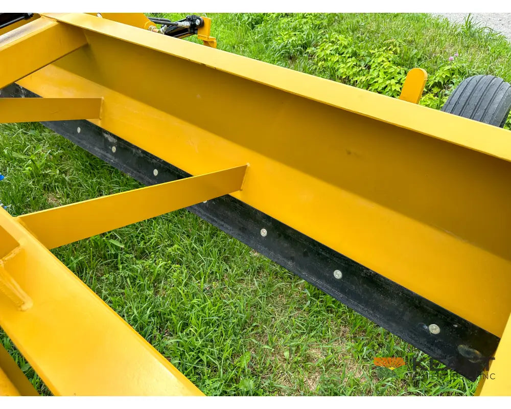 Garfield GDSTR12 12’ Drag Scraper w/ Rippers 12’ Cutting Width Hydraulic Tilt Box Scrapers