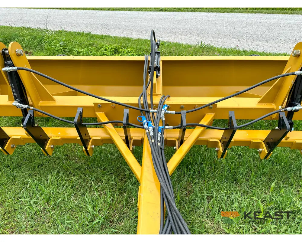 Garfield GDSTR12 12’ Drag Scraper w/ Rippers 12’ Cutting Width Hydraulic Tilt Box Scrapers