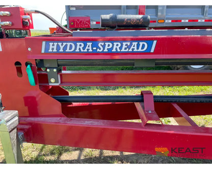 Hagedorn 5290 Manure Spreader - 540 Cu Ft Heaped Capacity 425/65R22.5 Tires Manure Spreaders