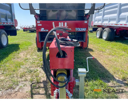 Hagedorn 5290 Manure Spreader - 540 Cu Ft Heaped Capacity 425/65R22.5 Tires Manure Spreaders