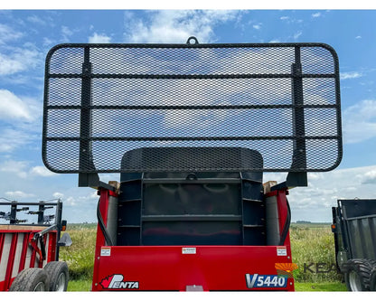 Hagedorn 5440 Manure Spreader 684 Cu Ft Heaped Capacity 500/50R22.5 Tires Manure Spreaders