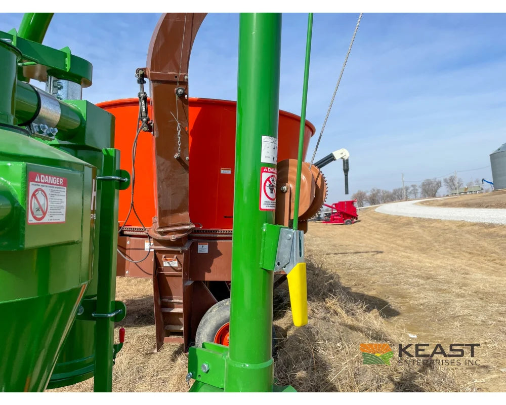 Handlair 404 Grain Vac 12’ 2’’ Truck Load Discharge 37 HP Kohler Grain Vacs
