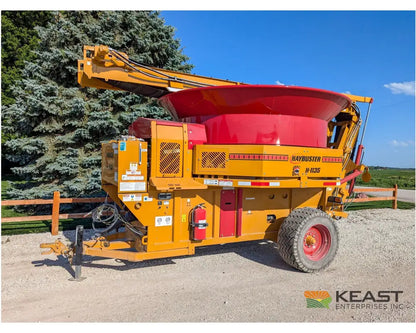 Haybuster 1135 Tilt Tub Grinder - 11’ Tub 44’’ Mill 2 Screens Tub Grinders