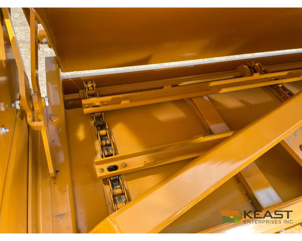 Haybuster 2100 Bale Processor 2-Point Mount Bale Processors