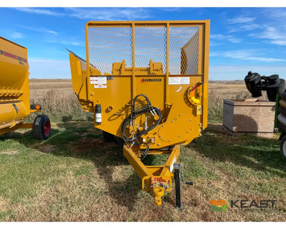 Haybuster 2660 Bale Processor 2 Bale Capacity Hydraulic Deflector Bale Processors