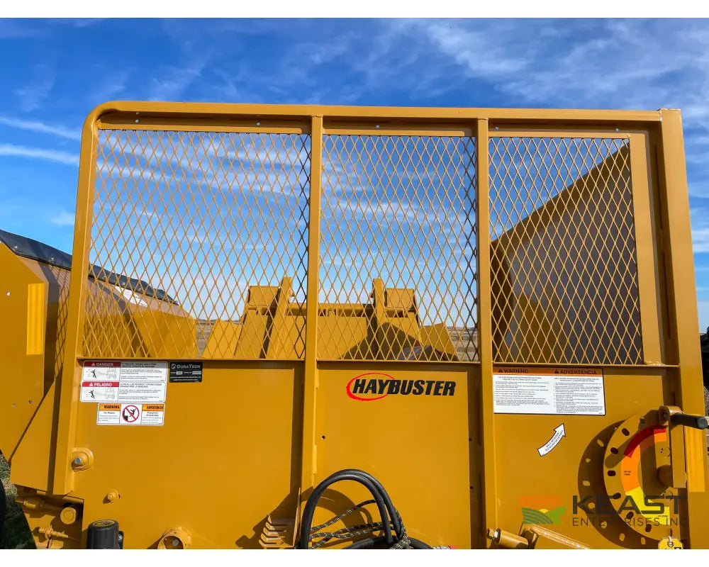 Haybuster 2660 Bale Processor 2 Bale Capacity Hydraulic Deflector Bale Processors