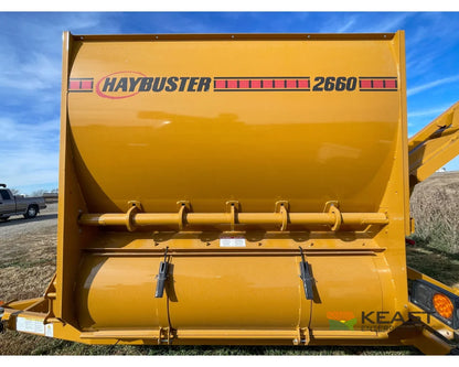 Haybuster 2660 Bale Processor 2 Bale Capacity Hydraulic Deflector Bale Processors