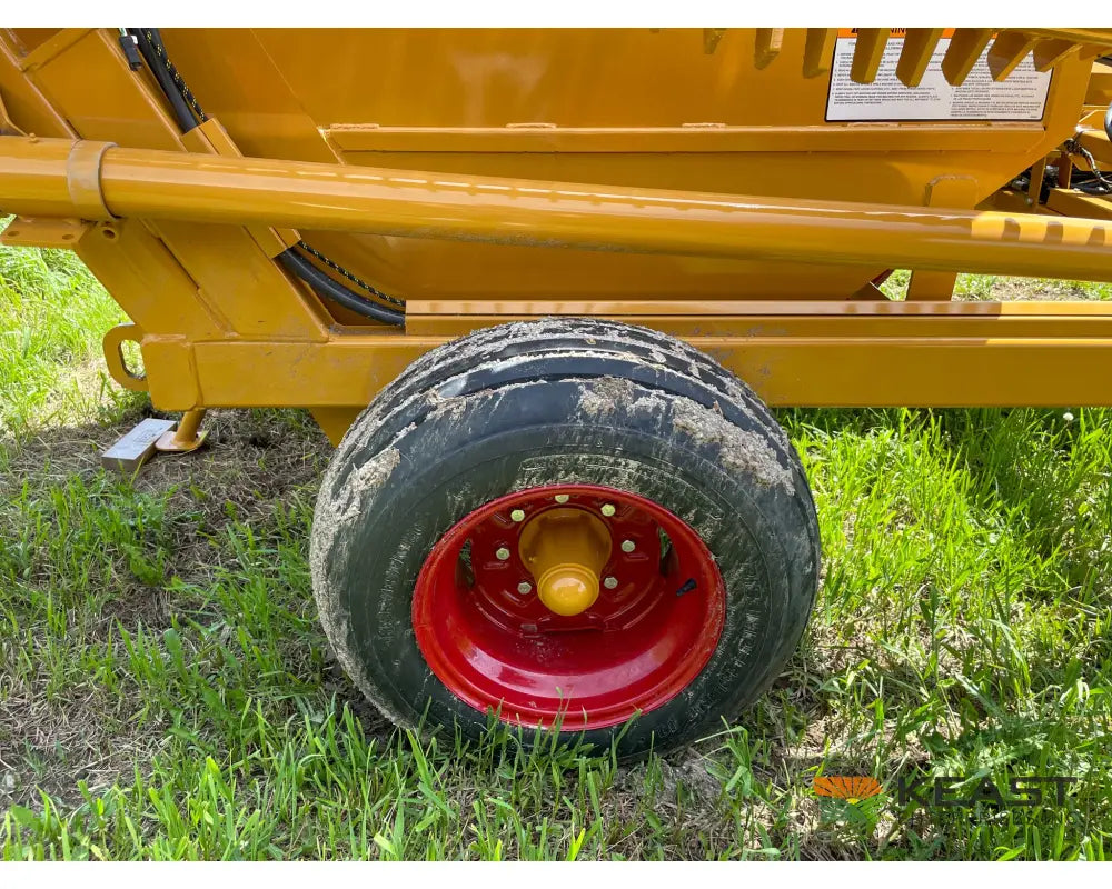 Haybuster 3106 Rock-Eze Rock Picker 1 Cu Yd Capacity 80’’ Dump Height Rock Pickers