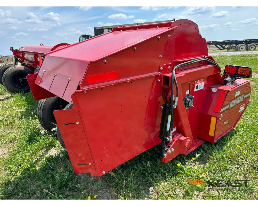 Hiniker 5620HL 20’ Windrower Shredder - End Transport Kit Hardened Cups Windrower Shredders