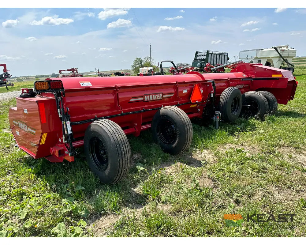 Hiniker 5620HL 20’ Windrower Shredder - End Transport Kit Hardened Cups Windrower Shredders