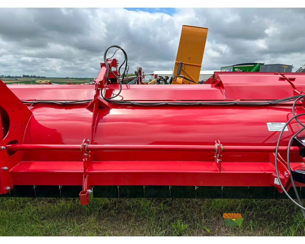 Hiniker 5630HL 30’ Windrower Shredder End Transport Kit Windrower Shredders