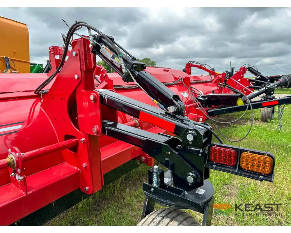 Hiniker 5630HL 30’ Windrower Shredder End Transport Kit Windrower Shredders