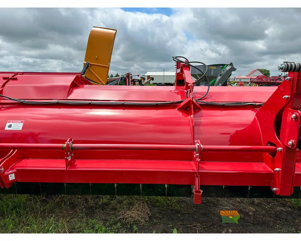 Hiniker 5630HL 30’ Windrower Shredder End Transport Kit Windrower Shredders