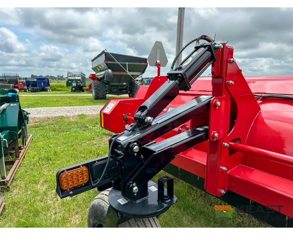 Hiniker 5630HL 30’ Windrower Shredder End Transport Kit Windrower Shredders