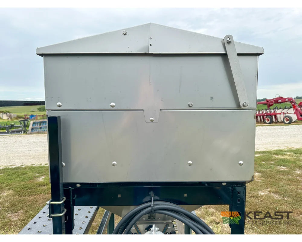 Hiniker 7055 Cover Crop Seeder 55 Cu. Ft. Stainless Hopper - Cover Crop Seeders