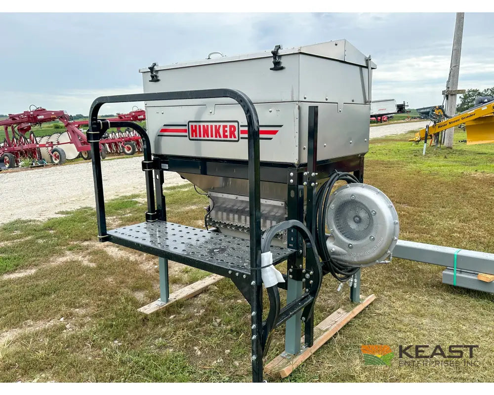 Hiniker 7055 Cover Crop Seeder 55 Cu. Ft. Stainless Hopper - Cover Crop Seeders