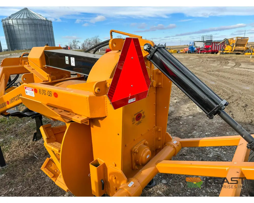 Hurricane Ditcher 3-PT 42 Rotary Ditcher Double Tailwheel Standard Ripper Shank Rotary Ditchers