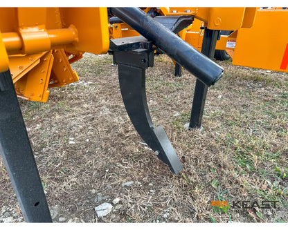 Hurricane Ditcher 3-PT 42 Rotary Ditcher Double Tailwheel Standard Ripper Shank Rotary Ditchers