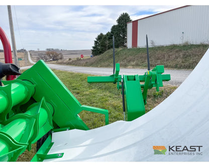 Hustler Chainless TH205 HD Bale Feeder Pull Type Rear Self-Loading Forks Bale Processors