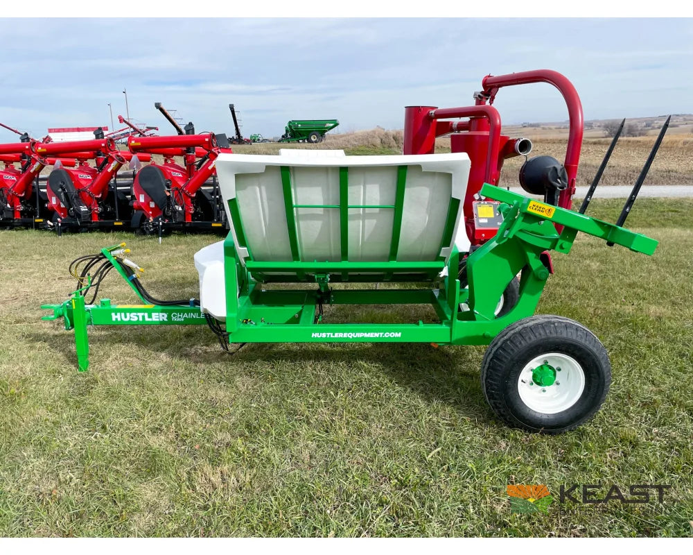 Hustler Chainless TH205 HD Bale Feeder Pull Type Rear Self-Loading Forks Bale Processors