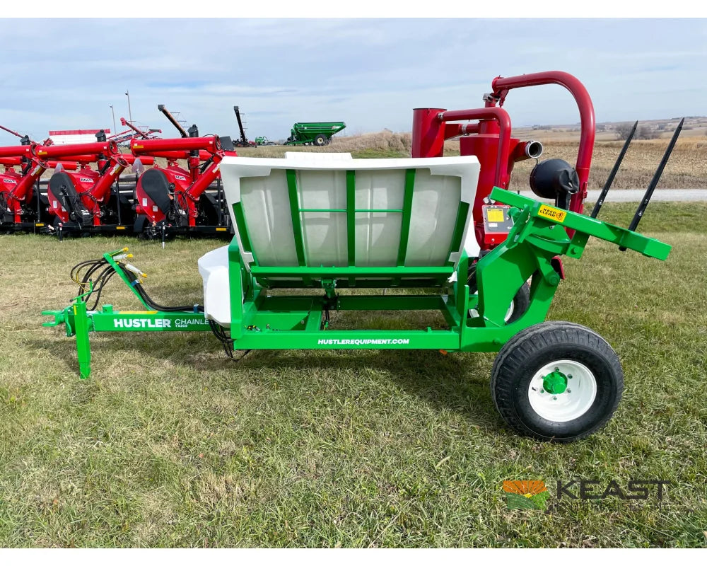 Hustler Chainless TH205 HD Bale Feeder Pull Type Rear Self-Loading Forks Bale Processors