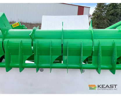 Hustler Chainless TH205 HD Bale Feeder Pull Type Rear Self-Loading Forks Bale Processors