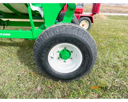 Hustler Chainless TH205 HD Bale Feeder Pull Type Rear Self-Loading Forks Bale Processors