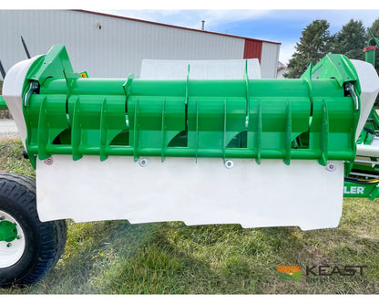 Hustler Chainless TH205 HD Bale Feeder Pull Type Rear Self-Loading Forks Bale Processors