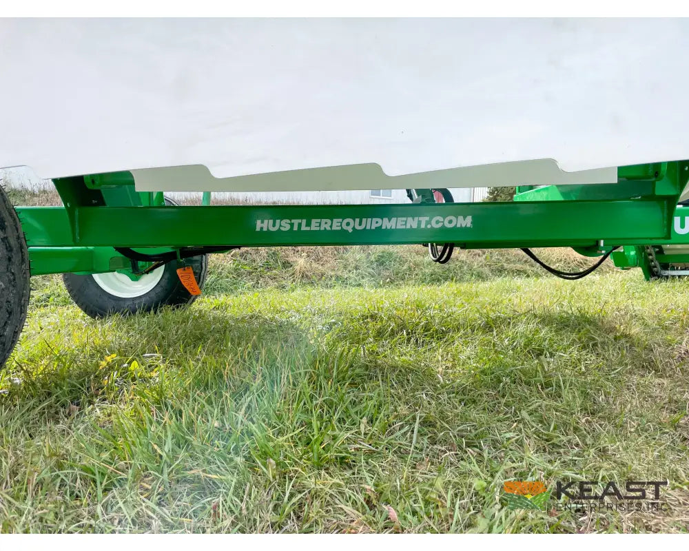 Hustler Chainless TH205 HD Bale Feeder Pull Type Rear Self-Loading Forks Bale Processors