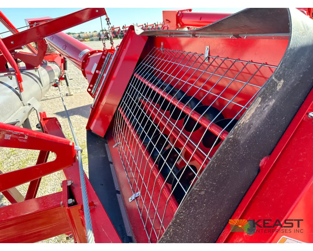 Hutchinson HX 13 84 Auger 13’’ x 84’ Swingaway Scissor Lift Augers