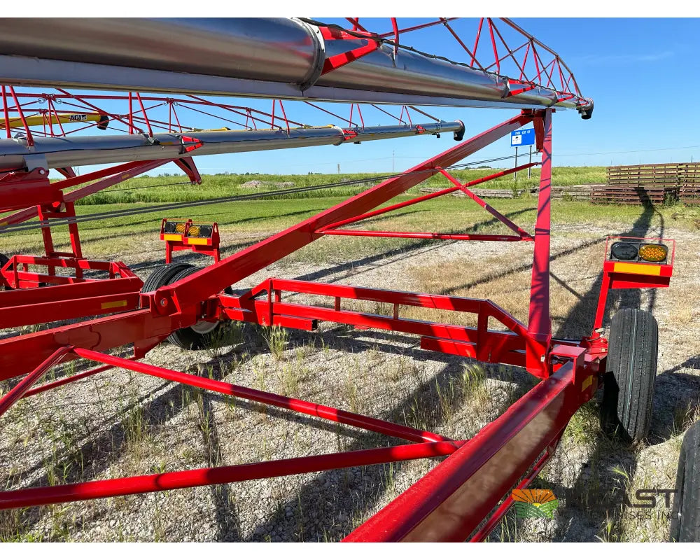 Hutchinson HX 13-114 Auger 13’’ x 114’ Swingaway Hopper Scissor Lift Augers